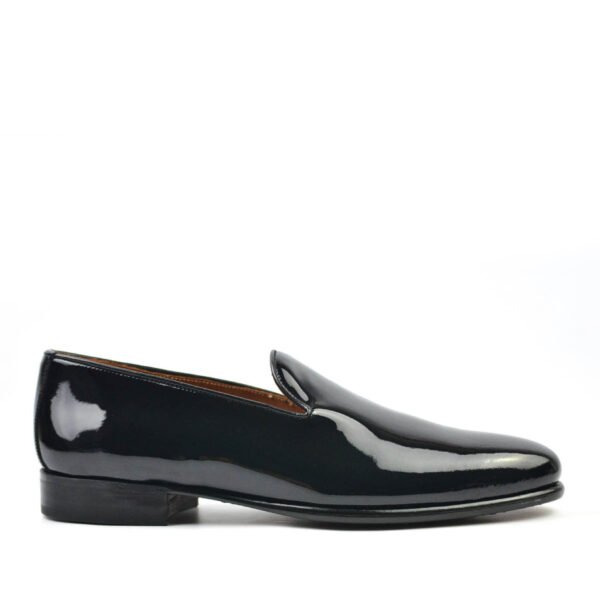 Slipper black patent leather